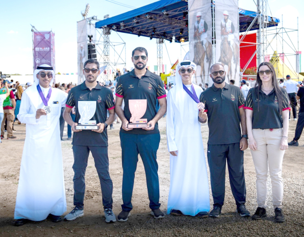 ENDURANCE HORSERACING – BAHRAIN’S Royal Endurance Team members were awarded their respective trophies yesterday during the official prize giving ceremony of the FEI Endurance World Championship for Young Riders and Juniors 2025 in Buftea, Romania. Saud Mubarak Sabt and Issa Hameed Al Anezi both climbed the podium for the meeting’s 120-kilometre ride, with Sabt taking second place and Al Anezi coming third. The Bahraini pair finished behind triumphant Emirati rider Rashid Mohammed. They were joined in yesterday’s awarding by Royal Endurance Team members. Above left, Sabt and Al Anezi with their trophies alongside team members; above right, Royal Endurance Team members at the prize presentation ceremony.